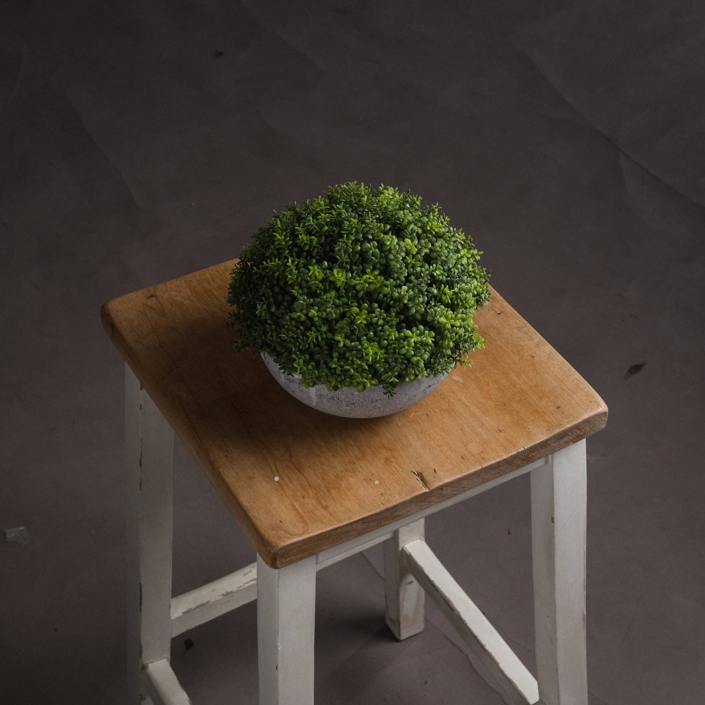 Small Hebe Globe Pot - 15cm