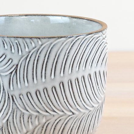 White Embossed Leaf Planter - 11cm
