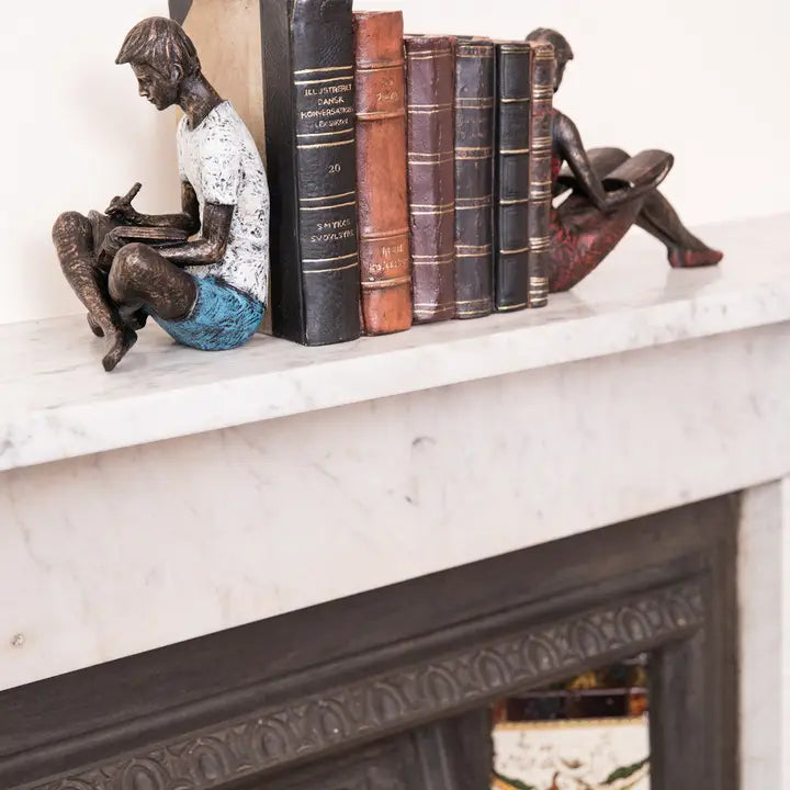 Bookends - Young Couple - 19cm