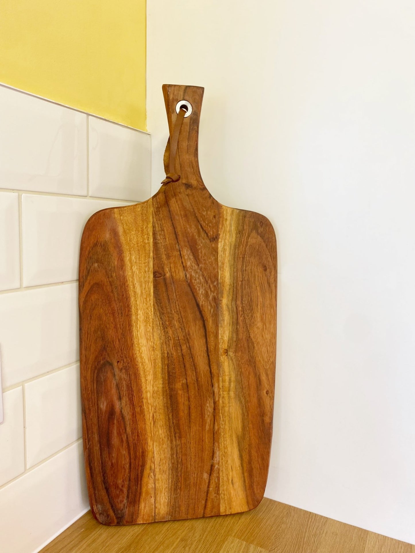 Acacia Paddle Chopping Board - 55cm