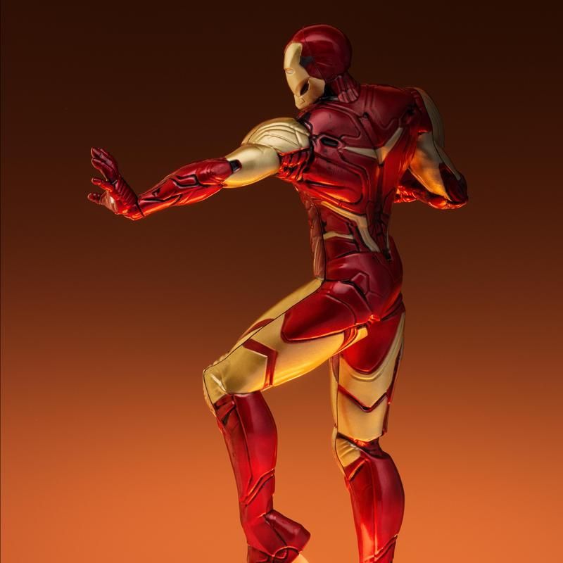 Iron Man Diorama Light/Nightlight - 31.5cm